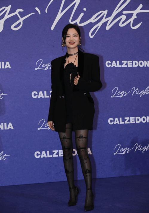 黑丝袜视频 胖胖的,性感魅力一触即发