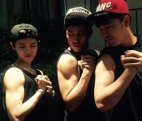 网友爆料男团视频,内容引发热议